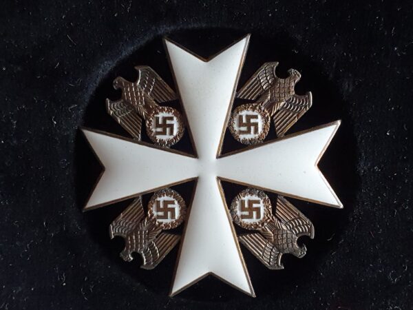 Onorificenza tedesca nazista con aquile dell'Ordine dell'Adler